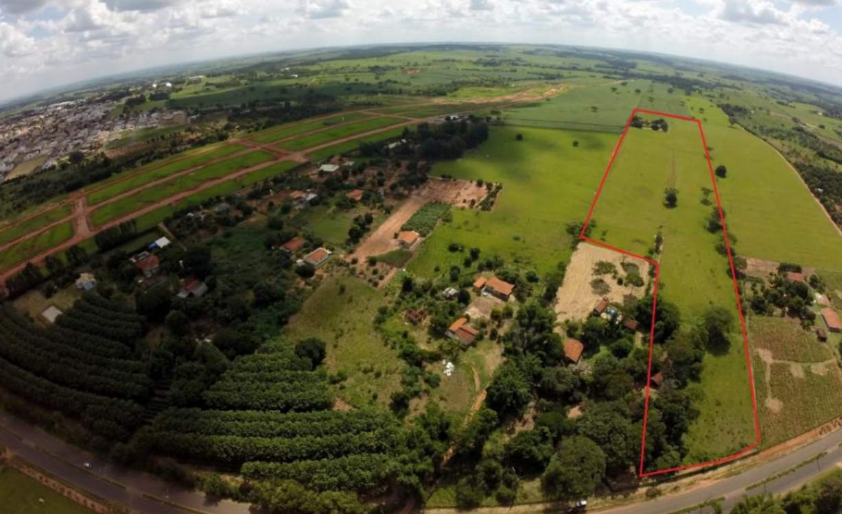 Terreno, 27 hectares - Foto 1
