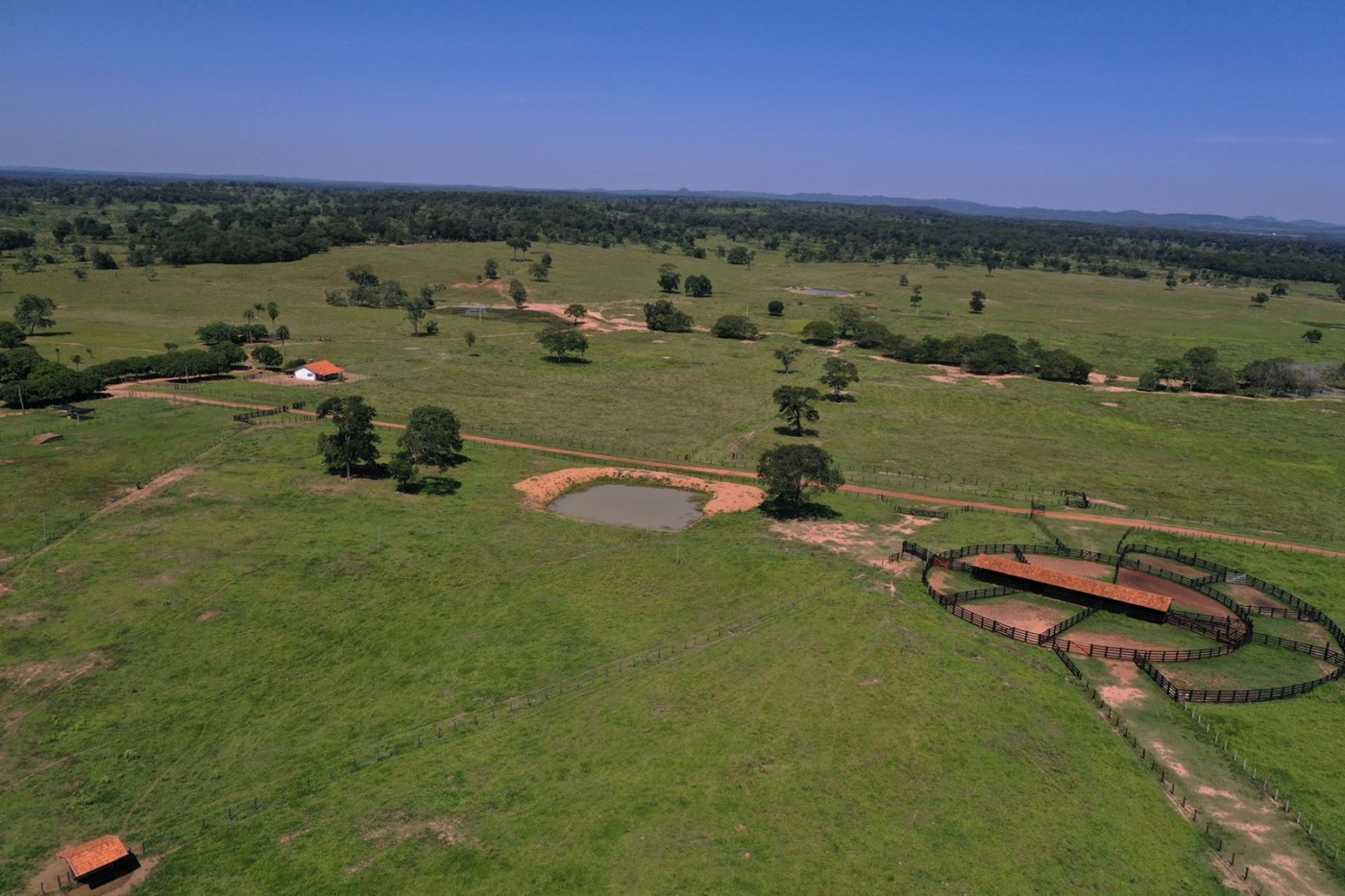 Fazenda, 1825 m² - Foto 2